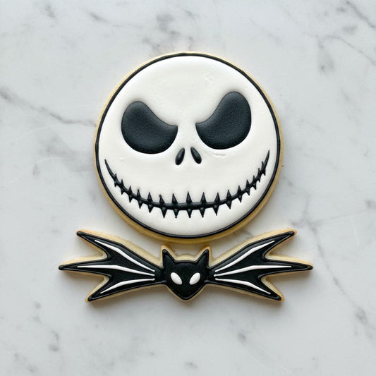 Skeleton Face_Bat Cookie Cutter Set of 2 | Bat Bow Tie Cookie Cutter | Halloween Cookie Stamp | Spooky Movie Baking Tool