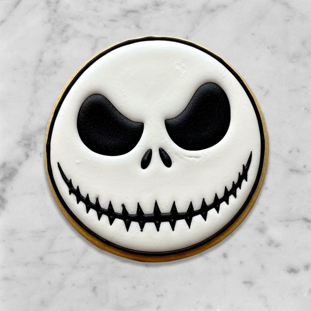 Skeleton Face_Bat Cookie Cutter Set of 2 | Bat Bow Tie Cookie Cutter | Halloween Cookie Stamp | Spooky Movie Baking Tool
